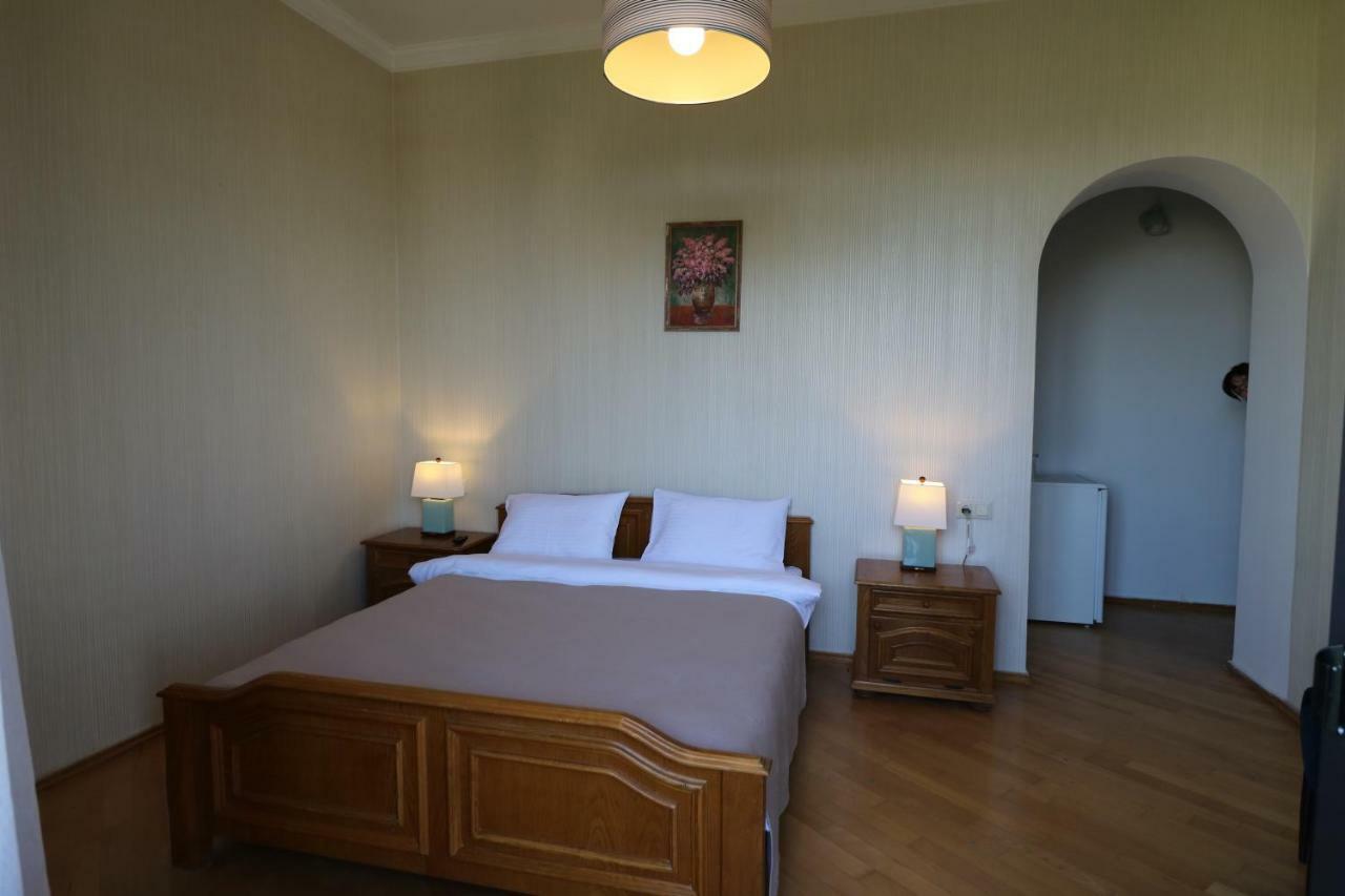 Vera House Tbilisi Exteriör bild